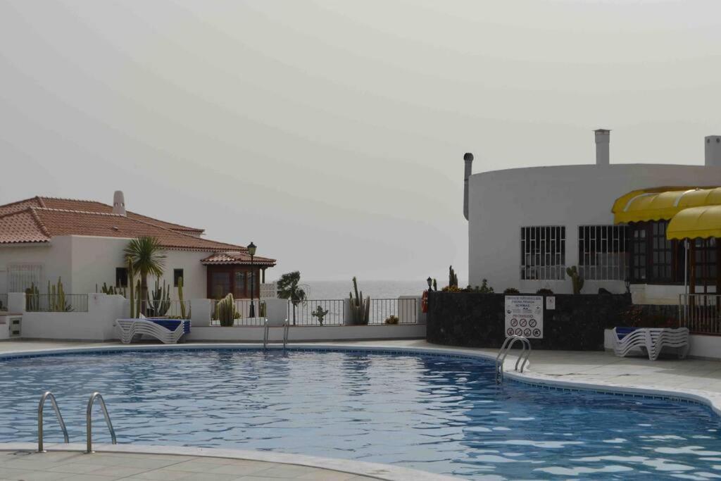 Villa Tranquila, Playa Del Duque Адехе Экстерьер фото