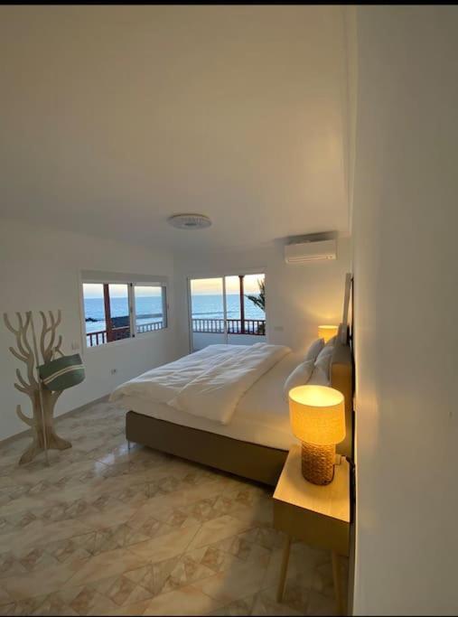Villa Tranquila, Playa Del Duque Адехе Экстерьер фото