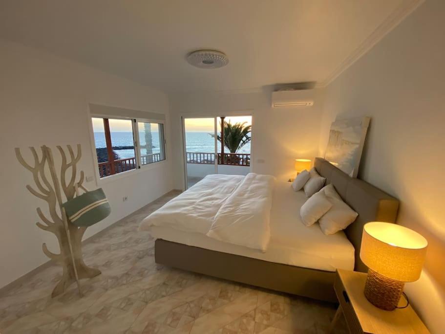 Villa Tranquila, Playa Del Duque Адехе Экстерьер фото